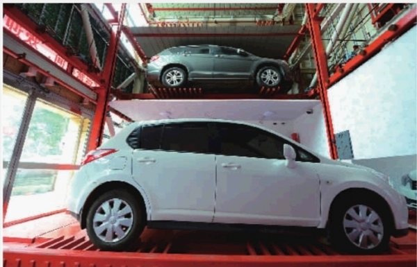 ����2��23����λ���Lɳ��ܽ��·��һ�򸽽���ܽ�س����wͣ܇���_ʼ�M��ԇ�\���{ԇ��ԓ���wͣ܇�ǲ��ü��g��(w��n)���ɿ��Ĵ�ֱ������ʽ���ه���Ŀǰ�^���M���������wͣ܇�O����ӛ�� ���� �z